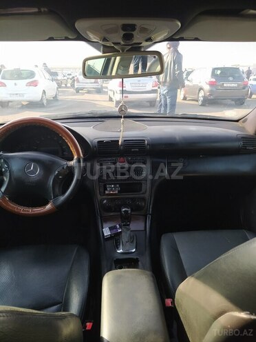 Mercedes C 240 2001, 37,820 km - 2.6 l - Sumqayıt