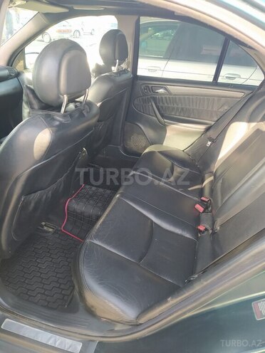 Mercedes C 240 2001, 37,820 km - 2.6 l - Sumqayıt