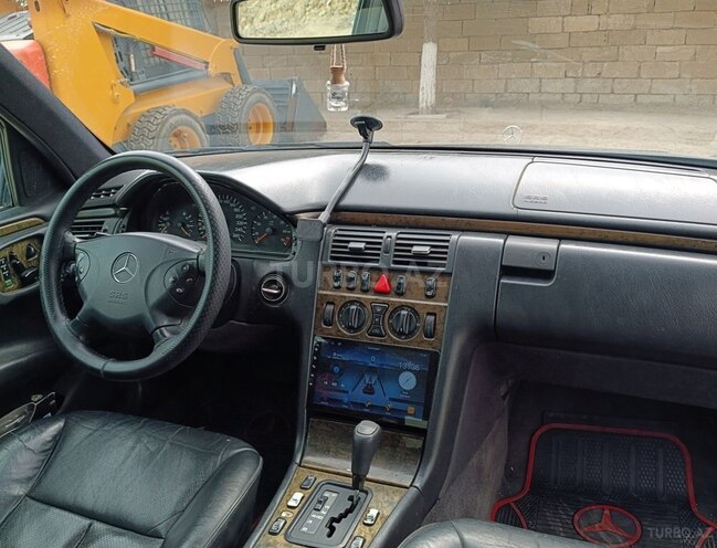 Mercedes E 280 1998, 370,000 km - 2.8 l - Bakı