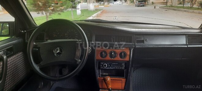 Mercedes 190 1991, 290,000 km - 2.0 l - Gəncə