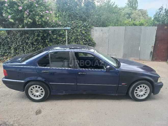 BMW 318 1995, 354,260 km - 1.8 л - Sumqayıt