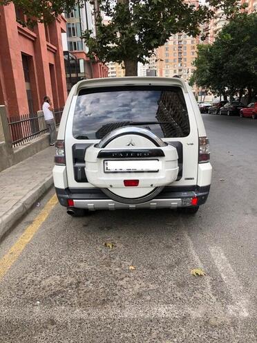 Mitsubishi Pajero 2007, 200,000 km - 3.0 l - Bakı