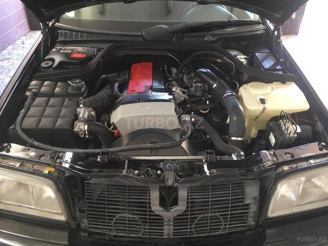 Mercedes C 230 1999, 181,000 km - 2.3 l - Qax