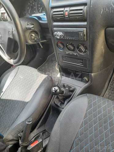 Opel Astra 2000, 288,000 km - 1.7 l - Bakı