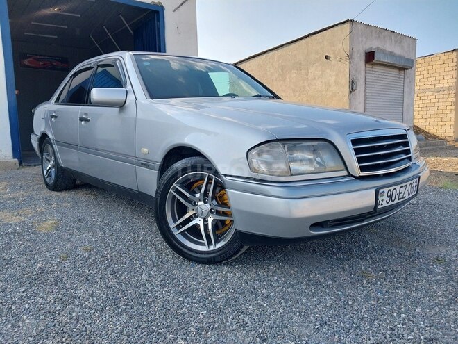 Mercedes C 180 1996, 418,000 km - 1.8 л - Yevlax