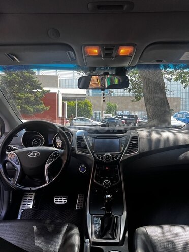 Hyundai Elantra 2015, 116,000 km - 1.8 l - Bakı
