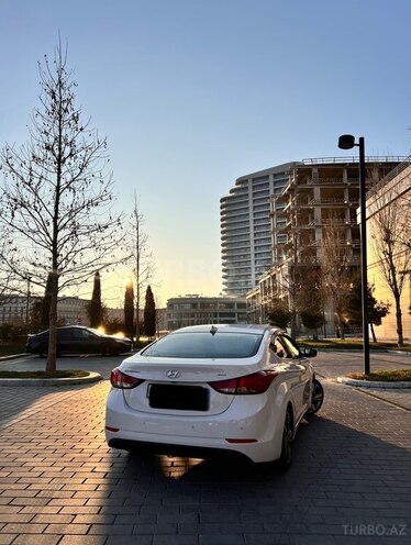 Hyundai Elantra 2015, 116,000 km - 1.8 l - Bakı