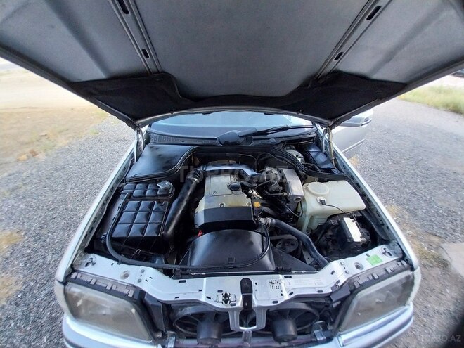 Mercedes C 180 1996, 418,000 km - 1.8 л - Yevlax