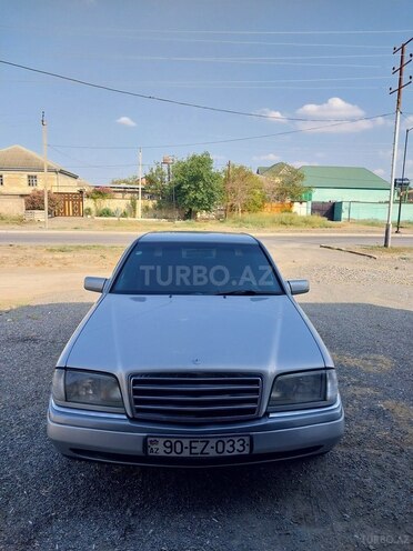 Mercedes C 180 1996, 418,000 km - 1.8 л - Yevlax