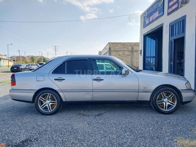 Mercedes C 180 1996, 418,000 km - 1.8 л - Yevlax