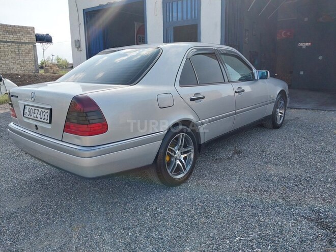 Mercedes C 180 1996, 418,000 km - 1.8 л - Yevlax