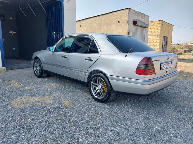 Mercedes C 180 1996, 418,000 km - 1.8 л - Yevlax