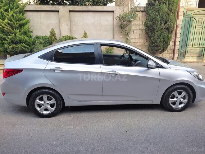 Hyundai Accent 2011, 215,000 km - 1.4 l - Bakı