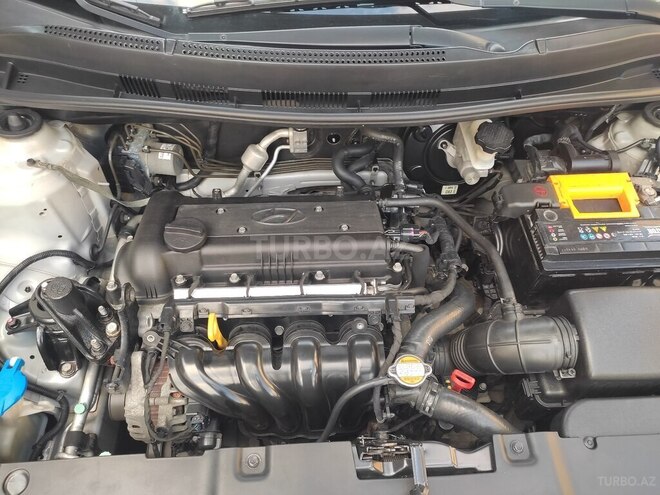 Hyundai Accent 2011, 215,000 km - 1.4 l - Bakı