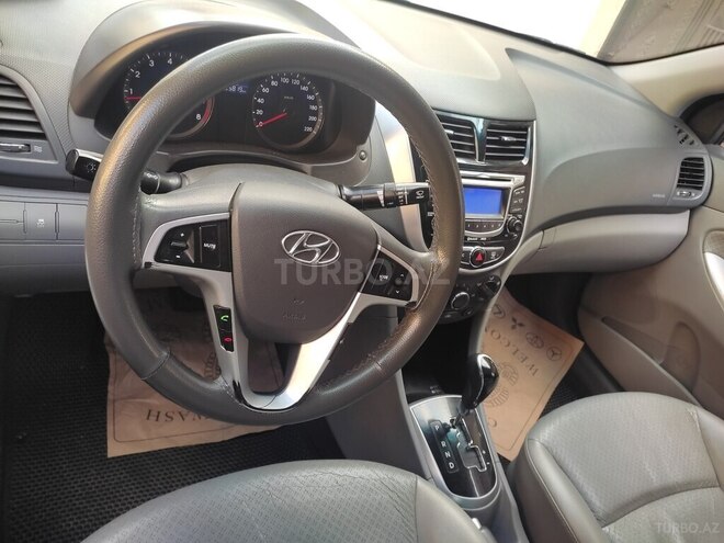 Hyundai Accent 2011, 215,000 km - 1.4 l - Bakı