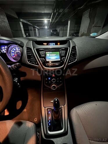 Hyundai Elantra 2015, 83,500 km - 1.8 l - Bakı