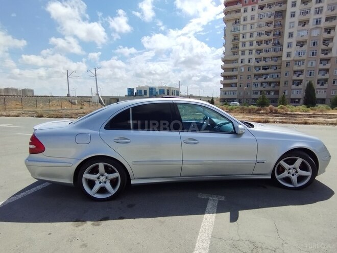 Mercedes E 240 2003, 323,500 km - 2.6 l - Bakı