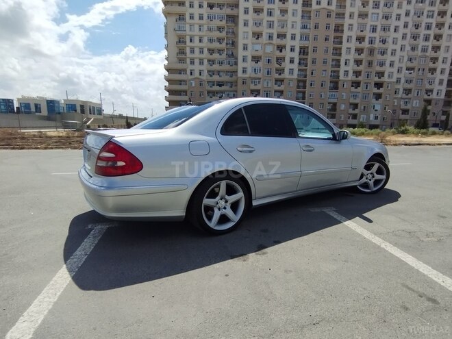 Mercedes E 240 2003, 323,500 km - 2.6 l - Bakı