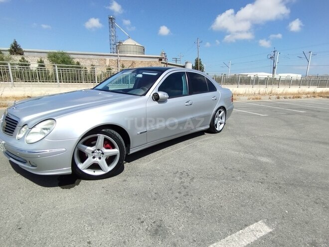 Mercedes E 240 2003, 323,500 km - 2.6 l - Bakı
