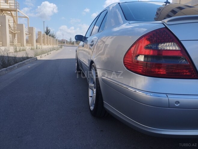 Mercedes E 240 2003, 323,500 km - 2.6 l - Bakı