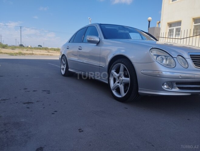 Mercedes E 240 2003, 323,500 km - 2.6 l - Bakı