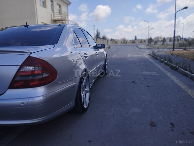 Mercedes E 240 2003, 323,500 km - 2.6 l - Bakı