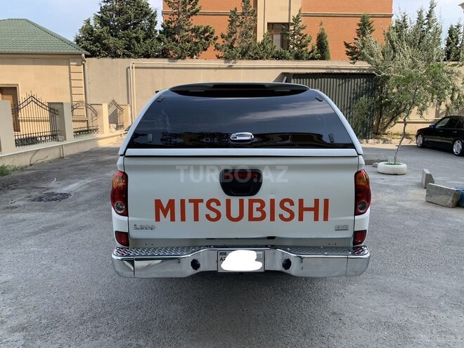 Mitsubishi L200 2014, 134,655 km - 2.5 l - Bakı