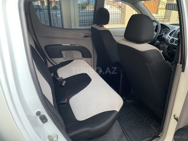 Mitsubishi L200 2014, 134,655 km - 2.5 l - Bakı