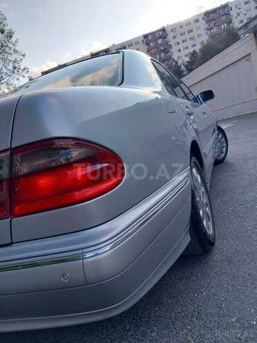 Mercedes E 220 2000, 352,000 km - 2.2 l - Bakı