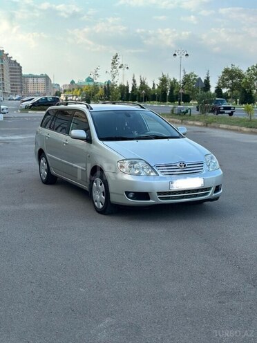 Toyota Corolla 2005, 241,000 km - 1.4 л - Bakı