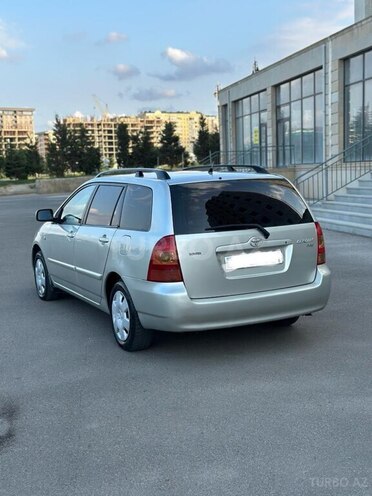Toyota Corolla 2005, 241,000 km - 1.4 л - Bakı