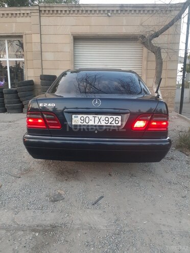 Mercedes E 240 1999, 374,913 km - 2.4 l - Kürdəmir