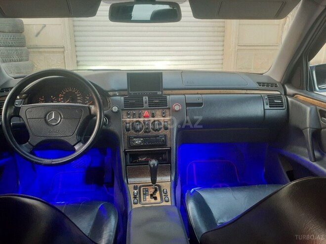 Mercedes E 240 1999, 374,913 km - 2.4 l - Kürdəmir