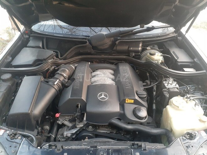 Mercedes E 240 1999, 374,913 km - 2.4 l - Kürdəmir