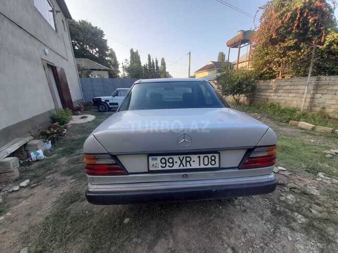 Mercedes E 250 1992, 300,000 km - 2.5 л - Masallı