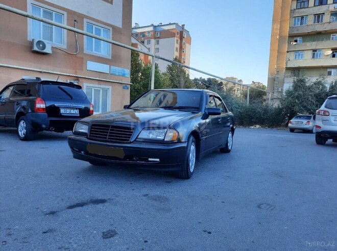 Mercedes C 220 1995, 265,000 km - 2.2 l - Bakı