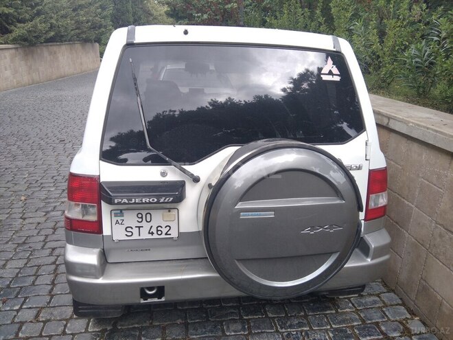 Mitsubishi Pajero io 1999, 338,000 km - 1.8 л - Bakı