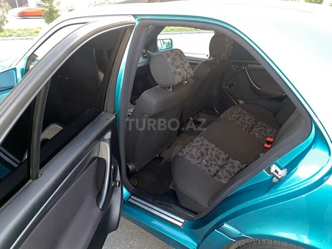 Mercedes C 200 1998, 280,000 km - 2.0 l - Bakı