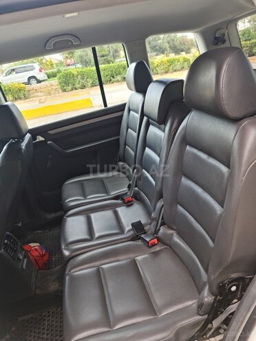 Volkswagen Touran 2010, 156,142 km - 1.9 l - Bakı