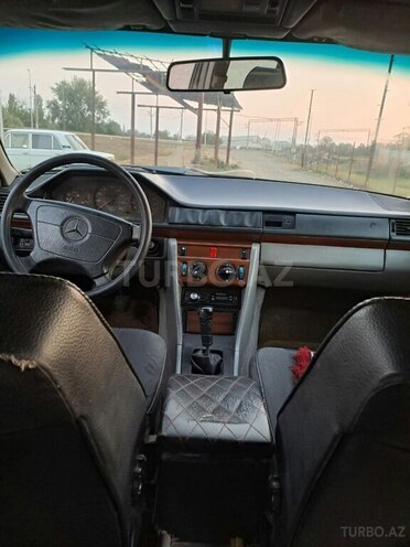 Mercedes E 200 1990, 692,050 km - 2.0 l - Ağstafa