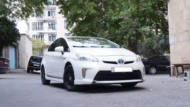 Toyota Prius 2014, 199,559 km - 1.8 л - Bakı