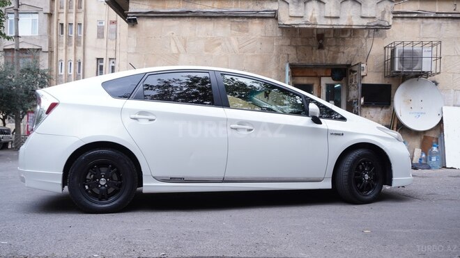 Toyota Prius 2014, 199,559 km - 1.8 л - Bakı