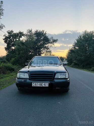 Mercedes C 180 1996, 300,000 km - 1.8 l - Zaqatala