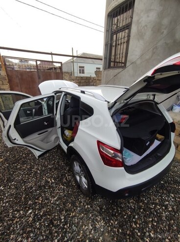 Nissan Qashqai 2013, 215,000 km - 2.0 l - Xırdalan