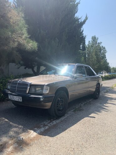 Mercedes 190 1989, 198,000 km - 2.0 l - Sabirabad