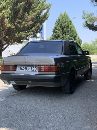 Mercedes 190 1989, 198,000 km - 2.0 l - Sabirabad
