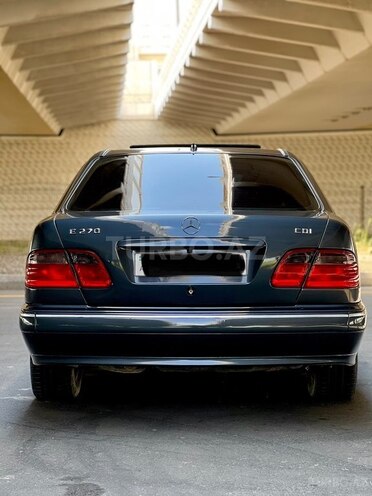 Mercedes E 270 2000, 325,217 km - 2.7 l - Bakı