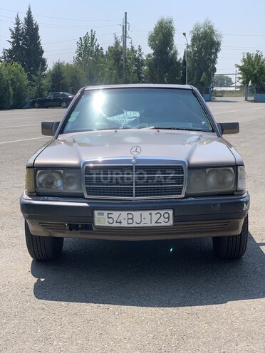Mercedes 190 1989, 198,000 km - 2.0 l - Sabirabad