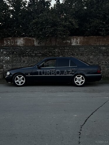 Mercedes C 180 1996, 300,000 km - 1.8 l - Zaqatala