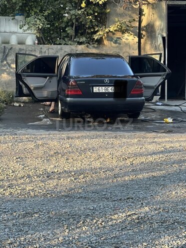 Mercedes C 180 1996, 300,000 km - 1.8 l - Zaqatala